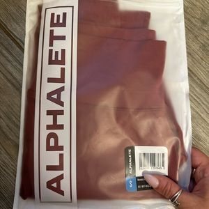 *SOLD* Alphalete alphalux essential leggings